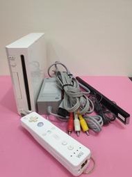 出清價! 網路最便宜 功能完好 任天堂 Wii 2手原廠主機 (無改機唷)配件如圖中賣  賣899而已另可玩 GC