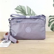 KIPLING Monkey program K16217 Seoul up sling bag รุ่น 3 ซิป  สะพายข้าง ขนาดเล็กทรงสี่เหลี่ยมผืนผ้า วัสดุ Nylon 100%(แบรนด์แท้outlet)