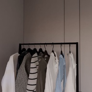 Looms ราวแขวน ขนาด 80 ซม. รุ่น MIKKO-B สีโซลิดโอ๊คตัดสีดำ (80x34x150 ซม.)