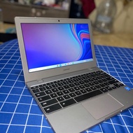 Samsung Chromebook 4 Laptop 11"6 HD 32GB 4GB - Bundle Mouse Nego Tipis