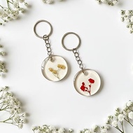 GANTUNGAN Resin Art Dried Flower Keychain - Accessories l Flower l Gift l Souvenir Decoration l Keyc