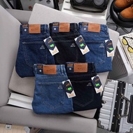 M602-Middle-aged Men's Short Jeans Made of Soft Jeans with Beautiful Form in Many Sizes from 50 to 8