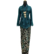 NEW ARRIVAL Kebaya Lace with Pario | Emerald Green Eaa Fashion