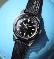 Gruen 高路雲 skin diver 手動上鏈