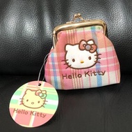 全新三麗鷗㊣HELLO KITTY經典格紋口金包/零錢包/收納包~可放悠遊卡