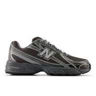 New Balance Unisex 740 (Standard) - BLACK METALLIC
