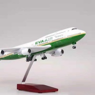 Air Aircraft Model Boeing B747 EVA Air Voice Control with Landing Stand Static Aircraft Model Gift S