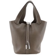 二手愛馬仕 Picotin Lock 18 PM 手袋，Taurillon Clemence Etoupe 皮革材質，法國製造，2008 年，L 碼，帶肩帶。女士款。