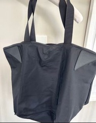 Lululemon travel bag
