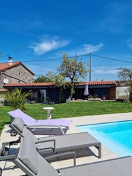 Au pool house de la Faye +spa ouvert toute l'année (Au pool house de la Faye +spa ouvert toute l'ann