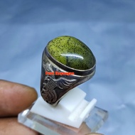 Cincin Batu Sungai Dareh Serpentine Totol Hitam Tembus Cahaya