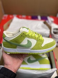 Nike SB Dunk Low "Green Apple" DM0807-300