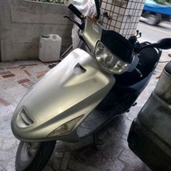 2003山葉YAMAHA風光125保有採發化油器版里程數三萬九千多省油好騎引擎很安靜（你不會相信1公升可以跑到將近46-50公里）鄉下地方騎乘黃金右手控制彰化縣二林芳苑看車