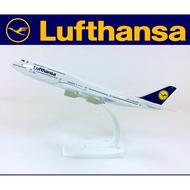 Lufhansa Airlines Boeing B747-8 20cm aircraft model Die Cast Collection PreOrder