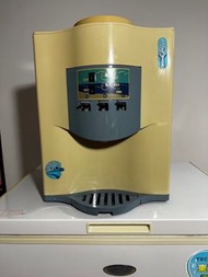 冷熱開飲機 蒸餾水是冰溫熱飲水機 台灣製造