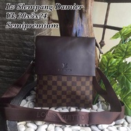 Baru.. Promo Tas Selempang Pria Motif Kotak Coklat LV kw super