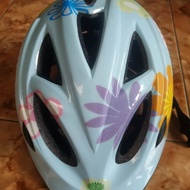 helm sepeda anak perempuan