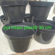 1 Lusin Pot bunga Plastik  Hitam NKT ukuran 30