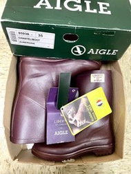 Aigle 紫色雨靴