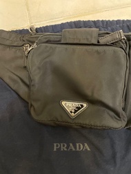 Prada 腰包