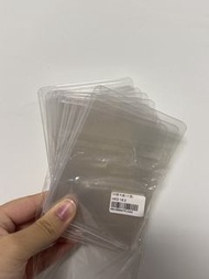 B8 硬卡套 9個