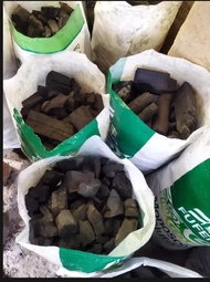 Arang kayu bakar Mahoni Super per karung 11-13 kg BBQ dan Media tanam