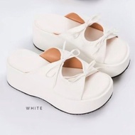 NENE (เท้าอวบ+1ไซสค่ะ) รองเท้าส้นตึกพื้นหนาพิเศษ สูง7cm ใส่สบายมาก น่ารักสุดๆค่ะ