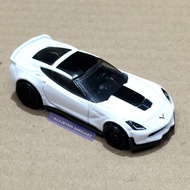 LOOSE Hot Wheels Corvette C7 Z06 White Hotwheels Corvette C7 Z06 White HW