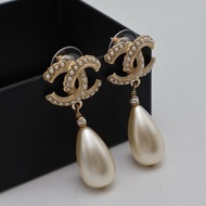 CHANEL 20S珍珠雙C水滴吊墜耳環