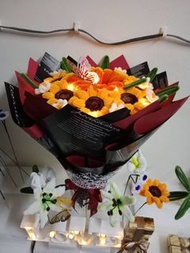 Fuzzy wire flower bouquet