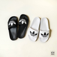 Erqi Store) ADIDAS ADILETTE LITE Men Women Style Clover Slippers Sports Leisure FU8297 FU8298