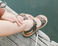 灰色涼鞋、夏季鞋、可定制涼鞋、腳形較寬、腳形較窄