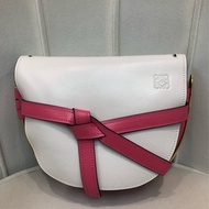 LOEWE GATE 粉拼白 XA924