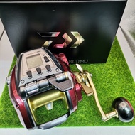 DAIWA 17' SEABORG 800MJ
