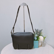 TK1872 Loewe 羅意威灰色軍旅信差斜背包Military Messenger Bag In Supple Smooth Calfskin And Jacquard