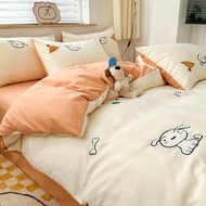 MR.DANYE | ชุดเครื่องนอนหอพัก ที่มีผ้าขนหนูปักลาย Crayon Shin-chan