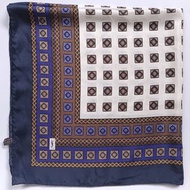 Yves Saint Laurent 真絲絲巾，34 x 34 英吋，100% 真絲，節日禮品