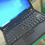 Laptop lenovo bekas core i3