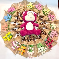 Bouquet of 9 tulips suitable for gifts on birthdays, graduations, October 20, March 8