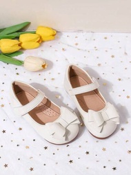 女孩新款白色公主表演鞋,柔軟的平底平底鞋適用於小女孩的春夏服裝,仙女和可愛設計