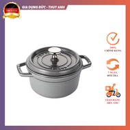 Staub cast iron pot marked 16cm made in France