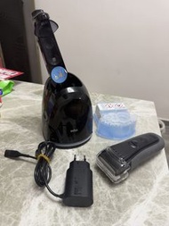 港行Braun S3 電動剃鬚刀 連 清潔機座
