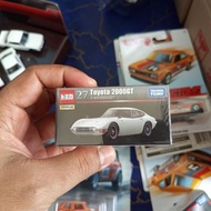 TOMICA PREMIUM TOYOTA 2000 GT