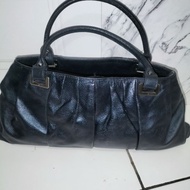 Genuine leather women's bag.used.brand BANABANA.read description