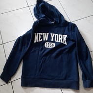thrift hnm hoodie anak navy new york 1956
