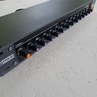 Tone Crossover 4 Way Plus Subwoofer ready to check sound