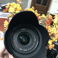Lumix G vaio 14-42 f3.5-5.6 lens with O.I.S anti-vibration