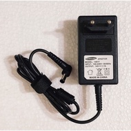 Samsung 14V 1.7A Adapter