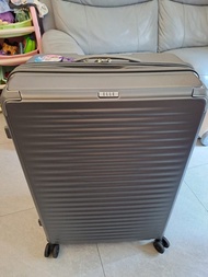 Elle 29吋行李箱 large suitcase
