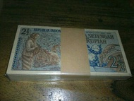 uang kuno Rp 2 1/2 ( 1 gepok = 100 lembar )